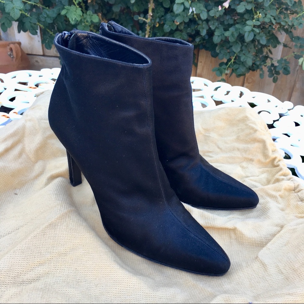 Richard Tyler Couture Black Satin  Boots